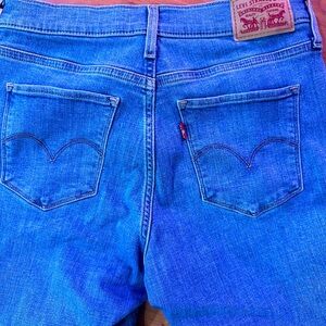 Levi’s 311 Shaping Skinny Jeans